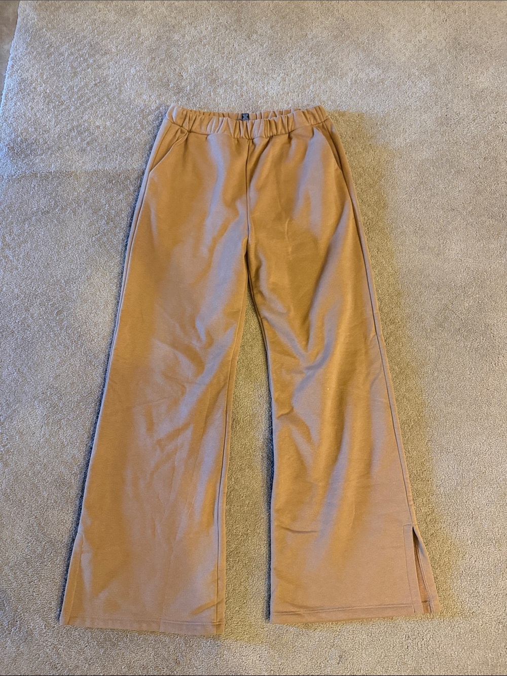 Beyond Yoga women’s Wide-Leg Pull-On Pants in Tan